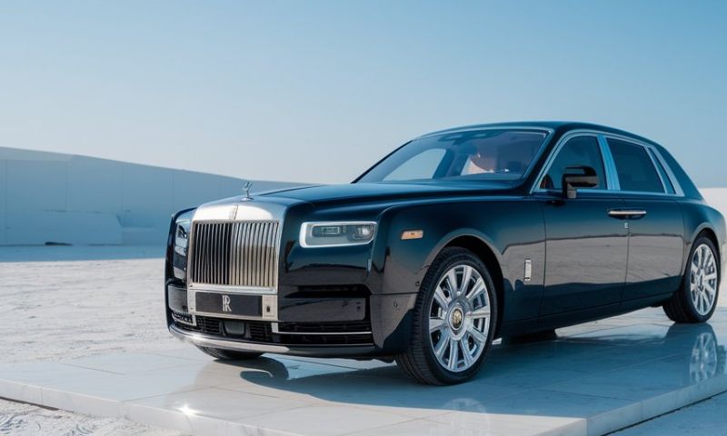Black-Rolls-Royce-Ceritfied-Rolls-Royce-Repair-Ultimate-Paint-Shop